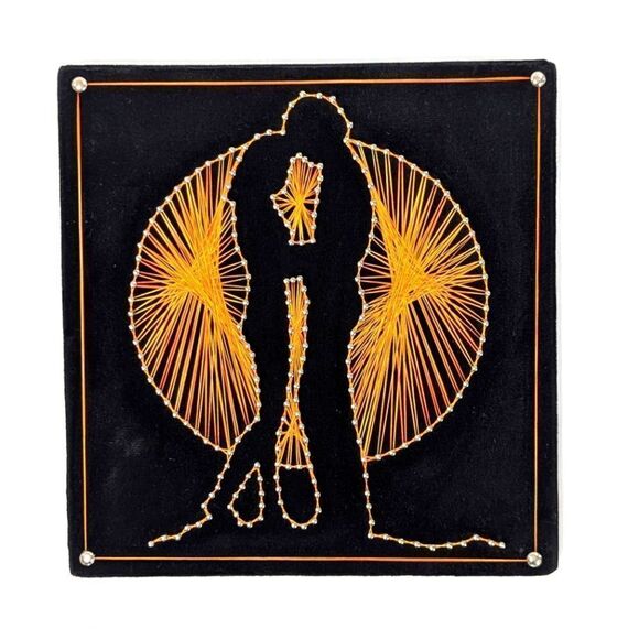 MCM Velvet String Nail Wall Art - Picture 5 of 6